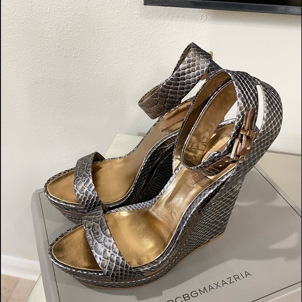 Bcbg wedge sandal